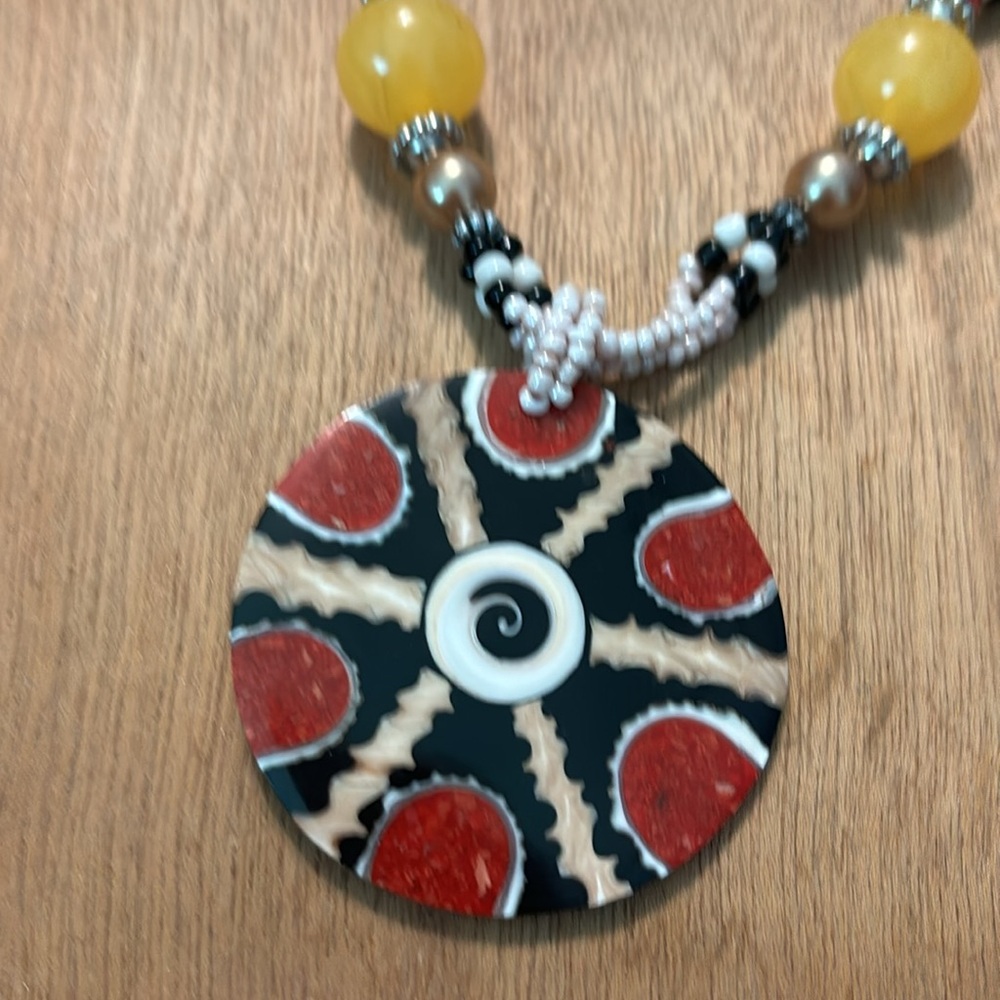 Nice Large Shell Disk Beaded Statement Necklace - image 2